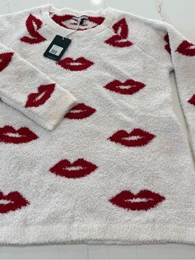 P.J. Salvage Red and White 💋Cozy & Fuzzy Super Soft Sweater